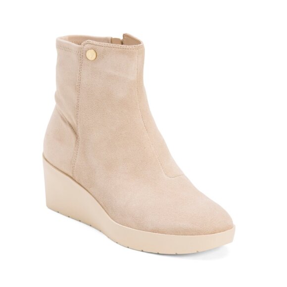 VIONIC Oatmeal Suede Skylar Stretch Comfort Booties - Picture 1 of 2